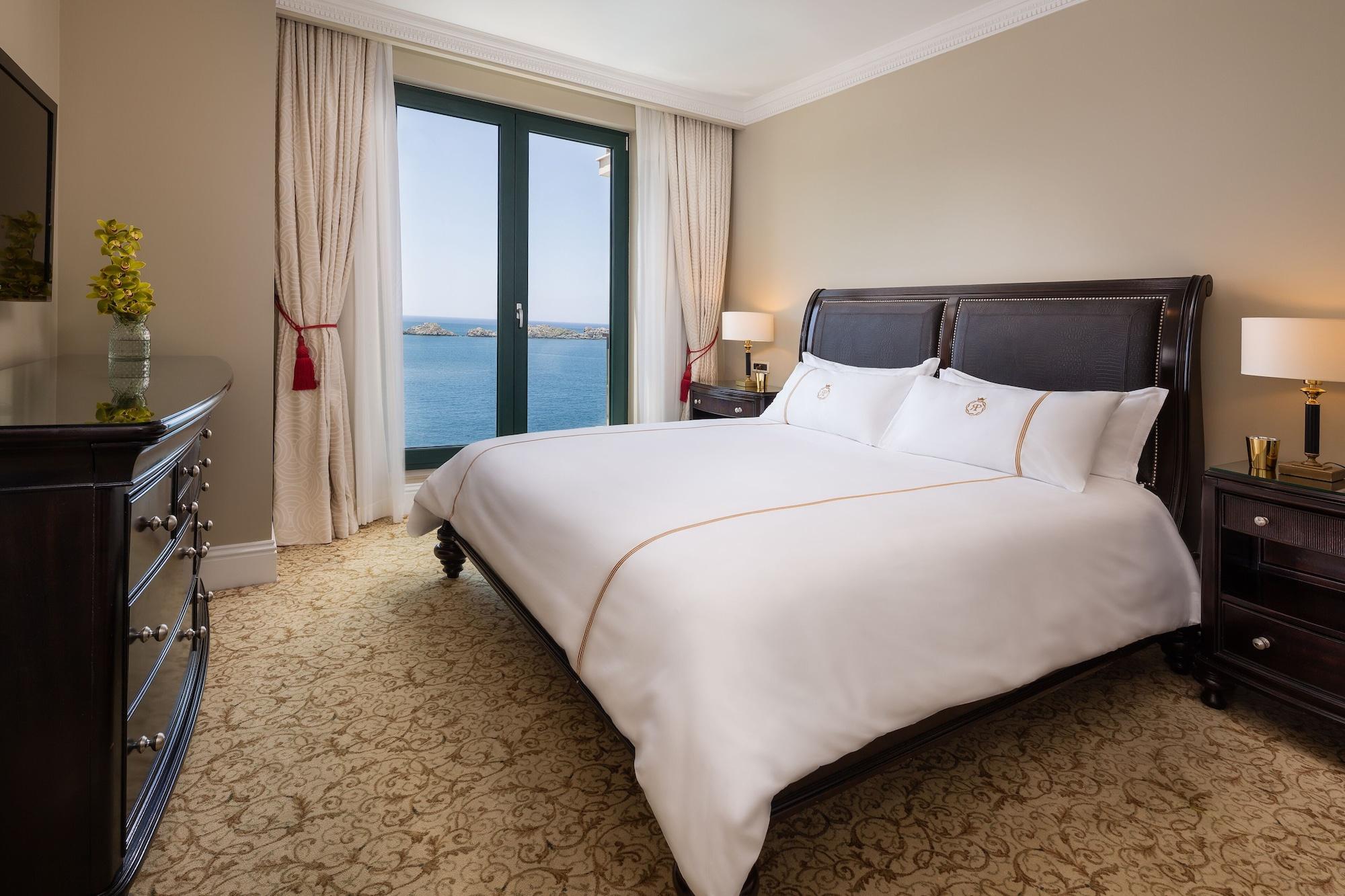 Royal Princess Hotel Dubrovnik Ngoại thất bức ảnh A bedroom at the Four Seasons Hotel