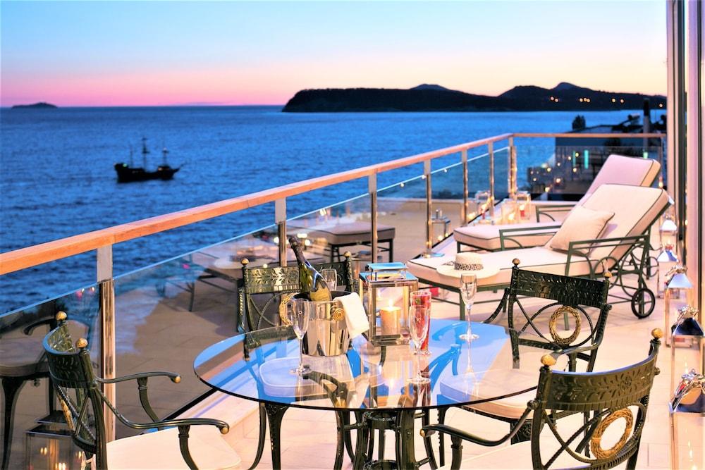 Royal Princess Hotel Dubrovnik Ngoại thất bức ảnh View from the hotel