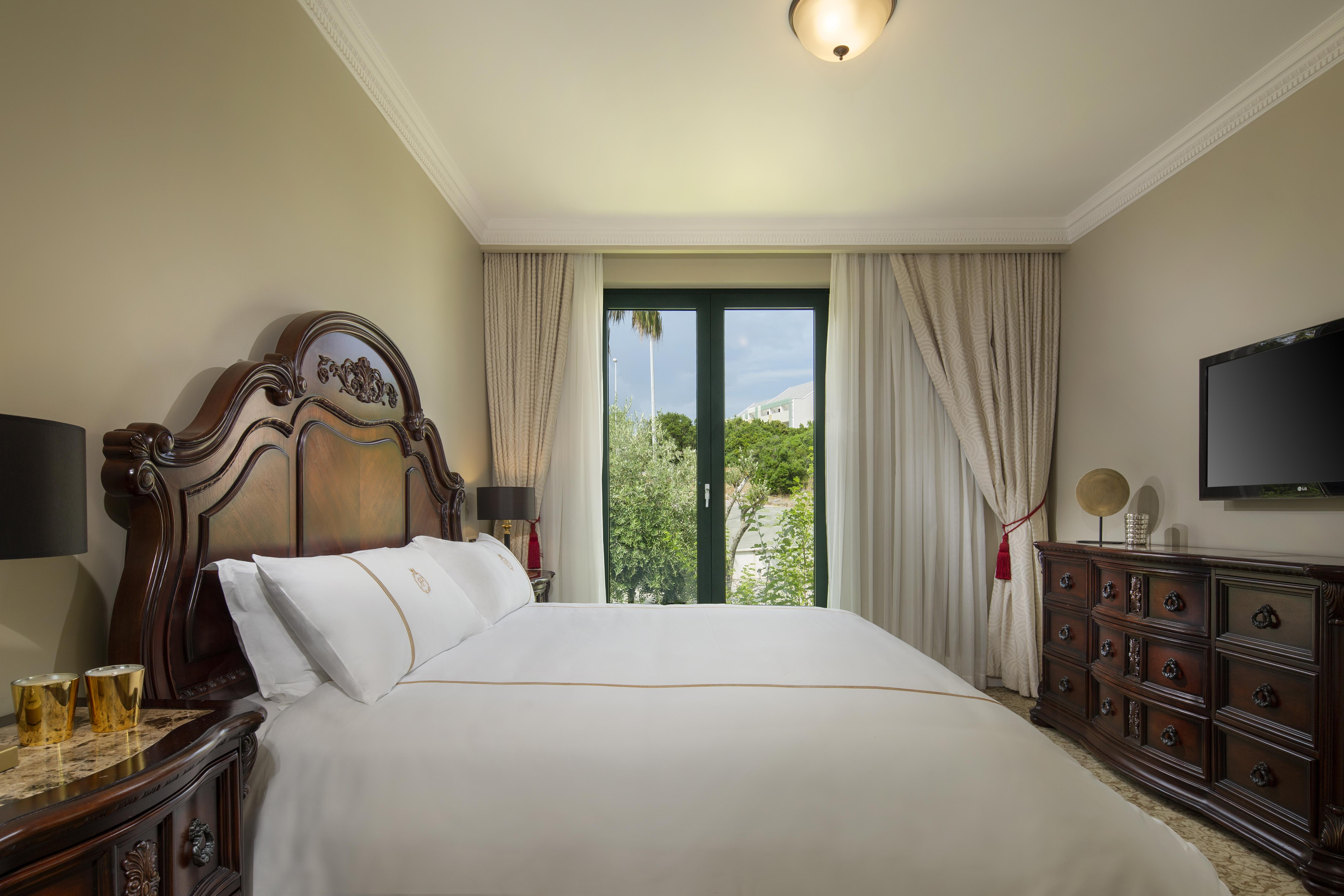 Royal Princess Hotel Dubrovnik Ngoại thất bức ảnh A bedroom at the hotel